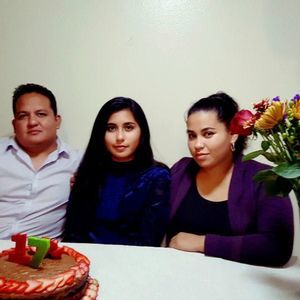 Meet your Posher, Carlos